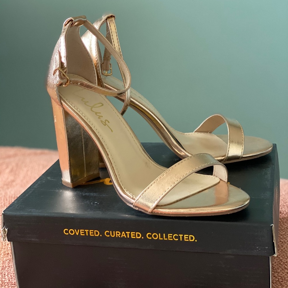 Lulu’s - Rose Gold Heels